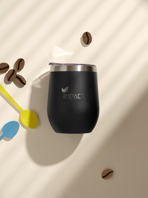 Schwarzer Premium Firmen - Kaffeebecher mit Logo - Gravur | B2B Corporate Gifts - impact zurich