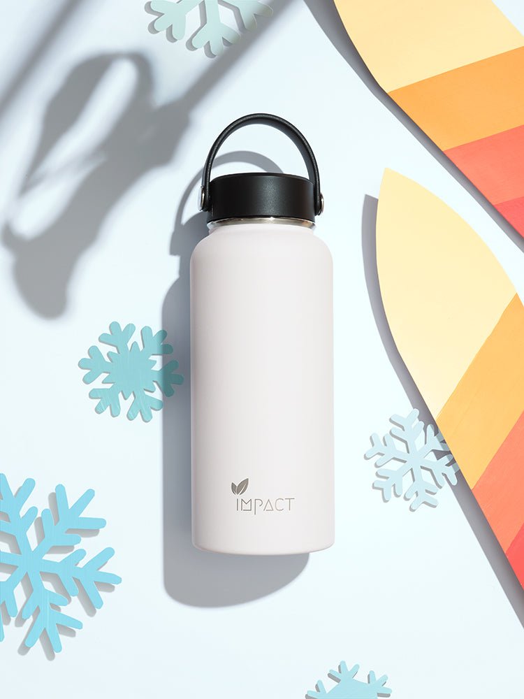 Alpine White - Weisse Premium Firmen - Trinkflasche mit Logo - Gravur | B2B Corporate Gifts - impact zurich