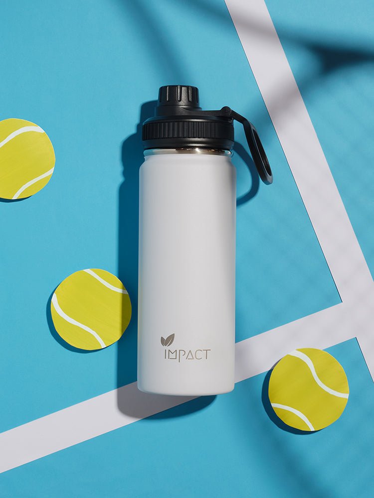 Sport White - Weisse Premium Sport - Trinkflasche mit Logo - Gravur | B2B Corporate Gifts - impact zurich